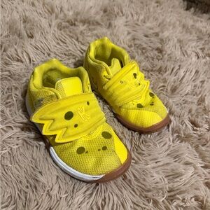 Nike Kyrie 5 Toddler SpongeBob Athletic Shoes